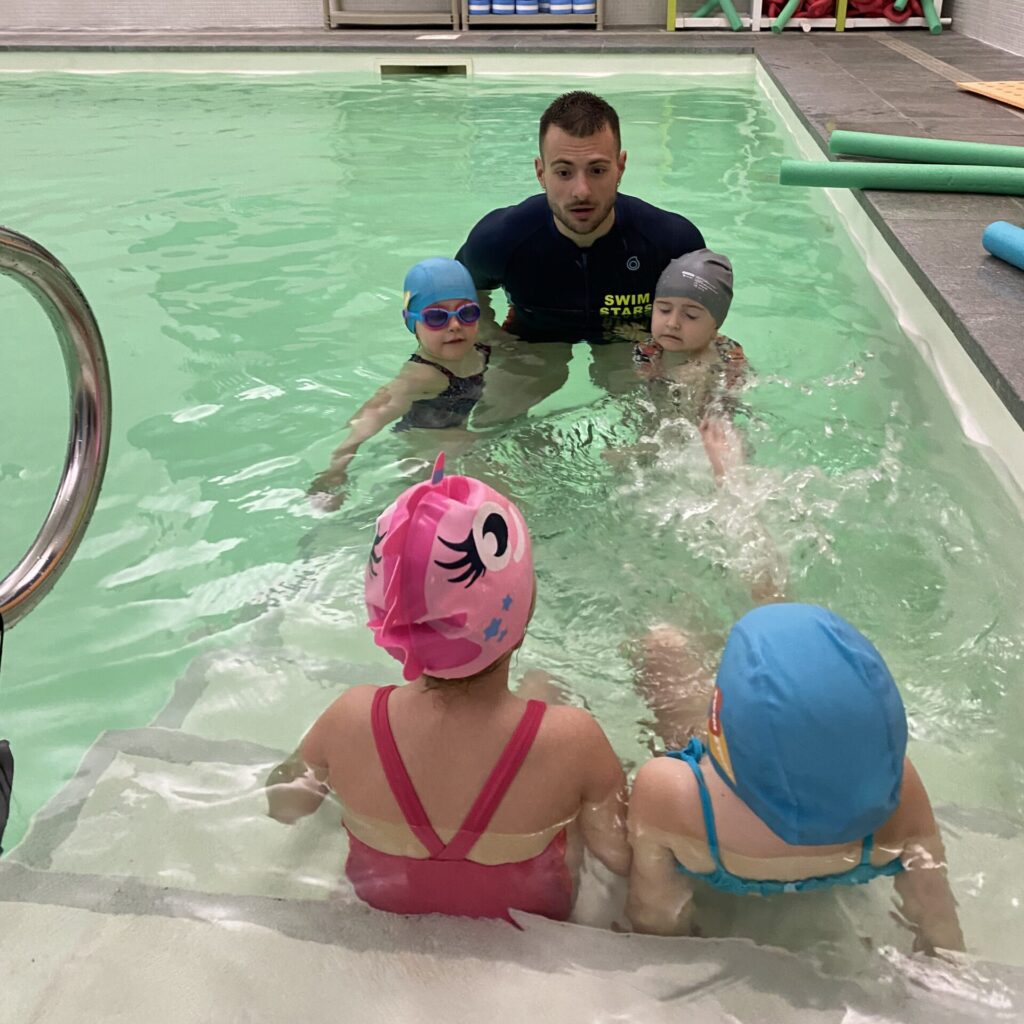 Cours de natation à Albi pour enfants et adultes.