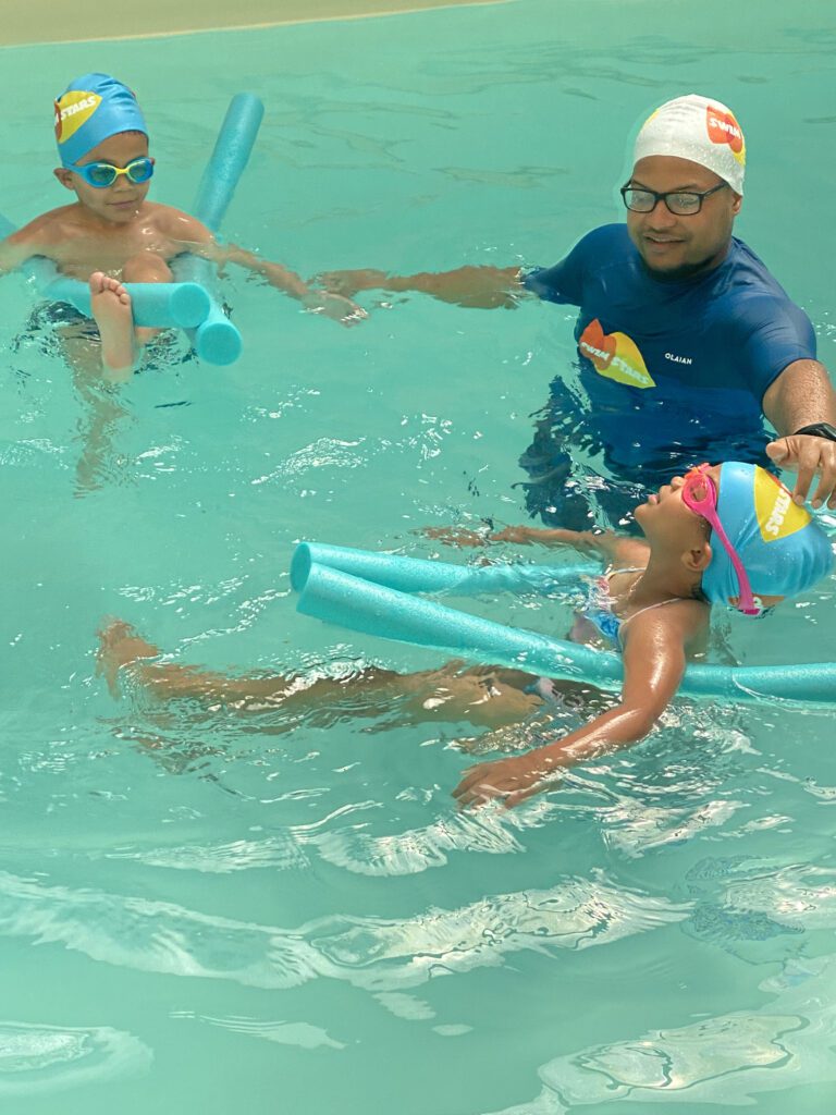 Cours de natation dans le 77 à La Ferté-Gaucher avec coachs diplômés.